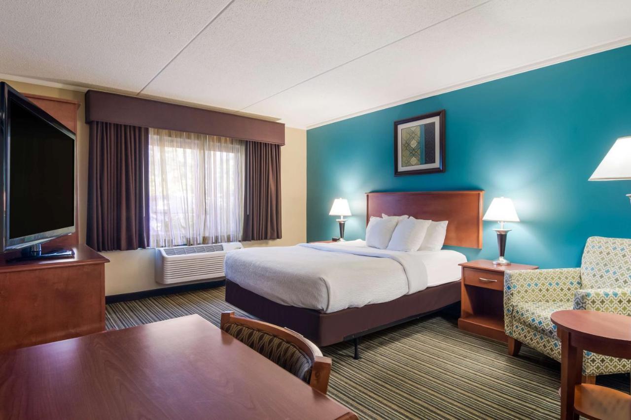 Best Western Plus Τράβερς Σίτι Εξωτερικό φωτογραφία