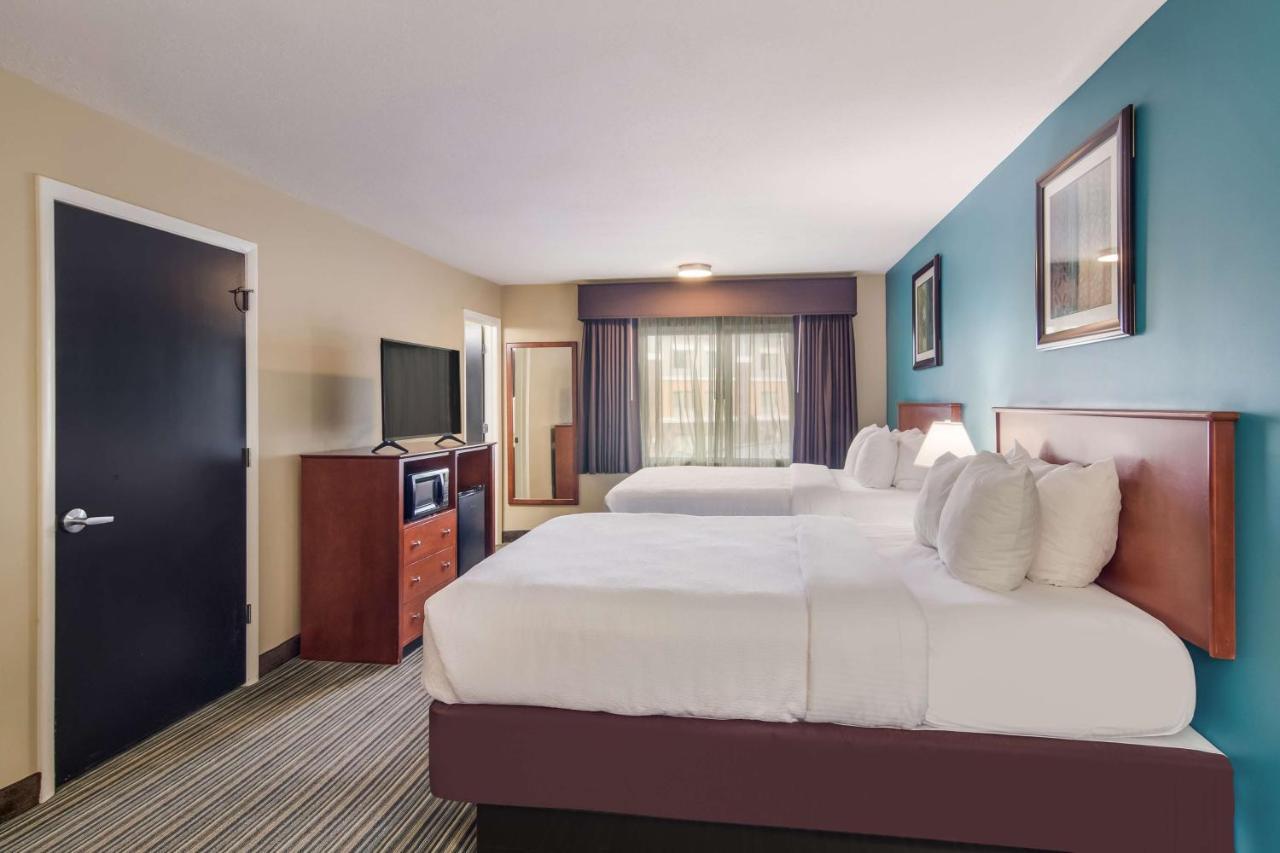 Best Western Plus Τράβερς Σίτι Εξωτερικό φωτογραφία