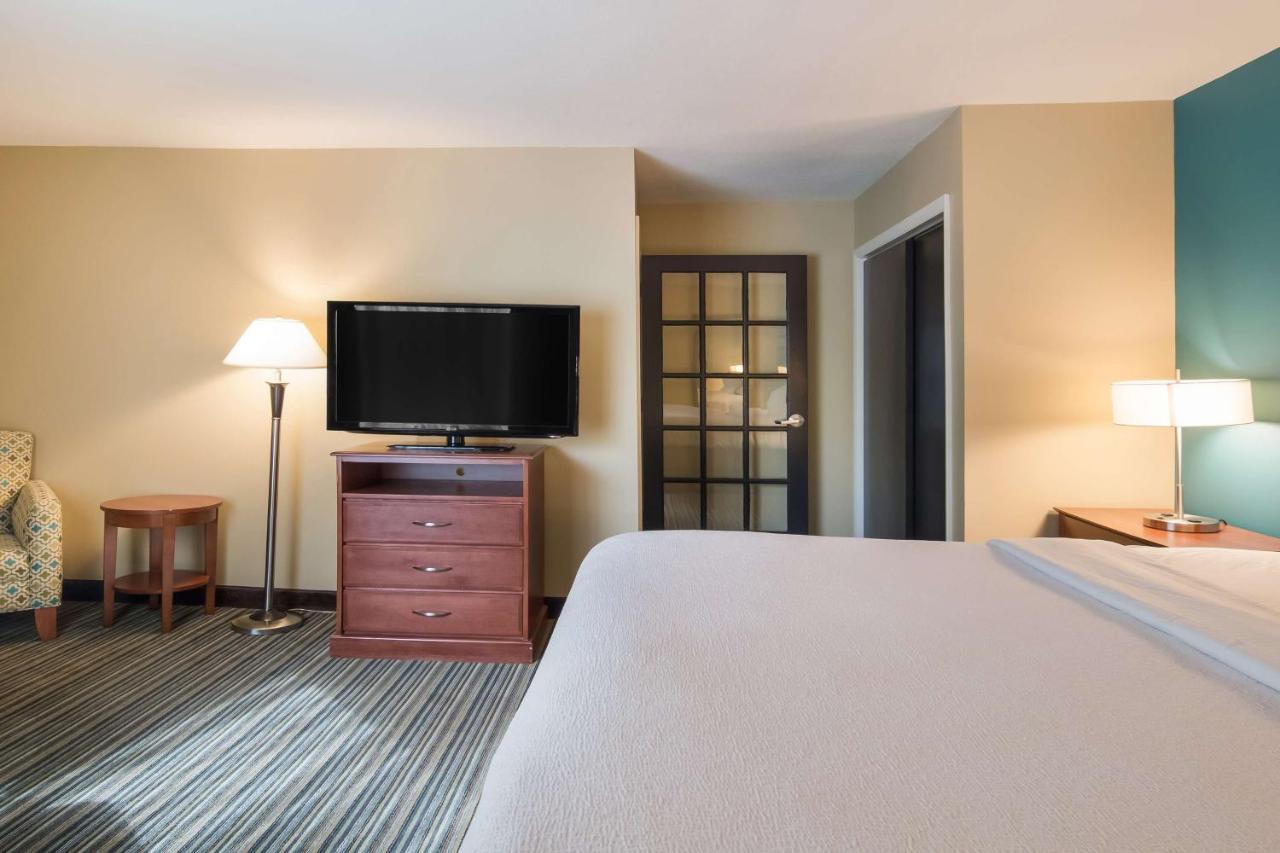Best Western Plus Τράβερς Σίτι Εξωτερικό φωτογραφία