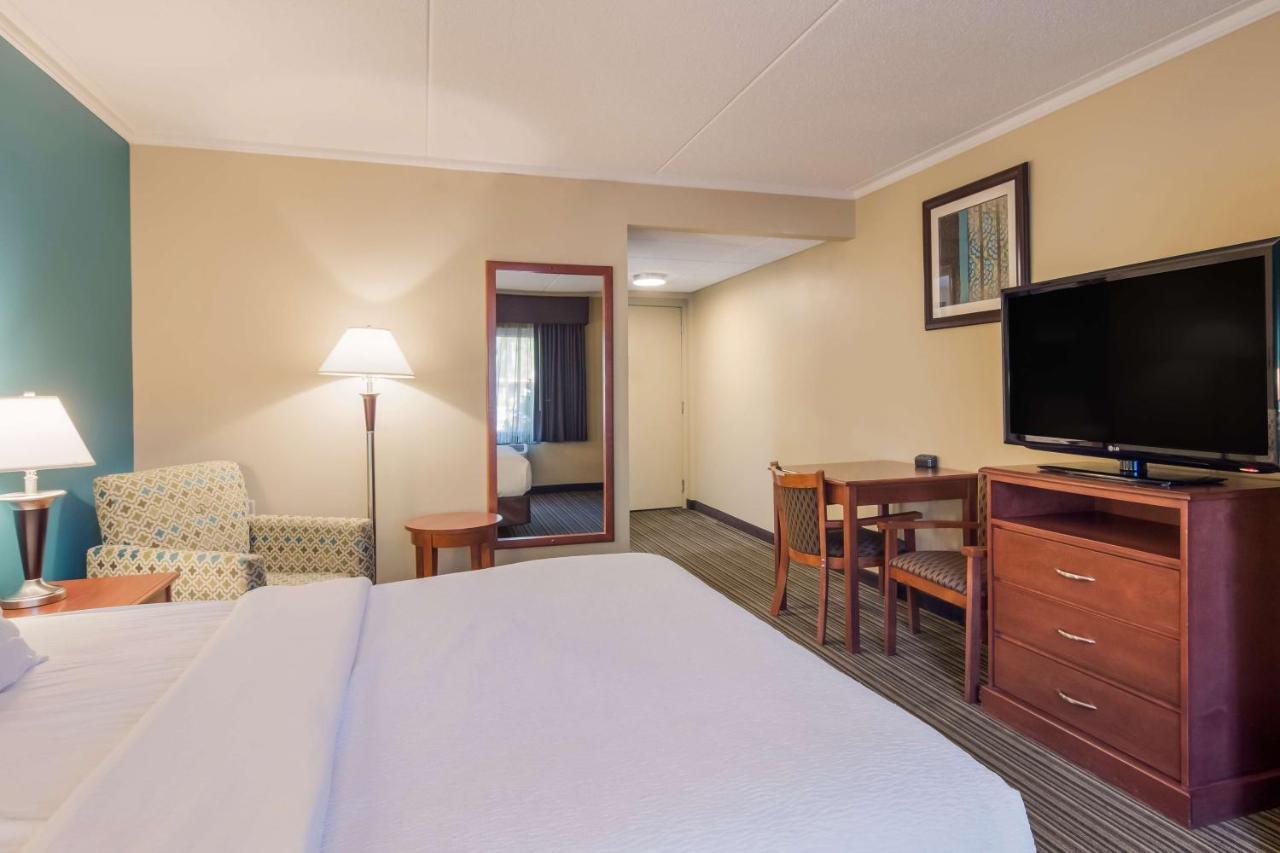 Best Western Plus Τράβερς Σίτι Εξωτερικό φωτογραφία
