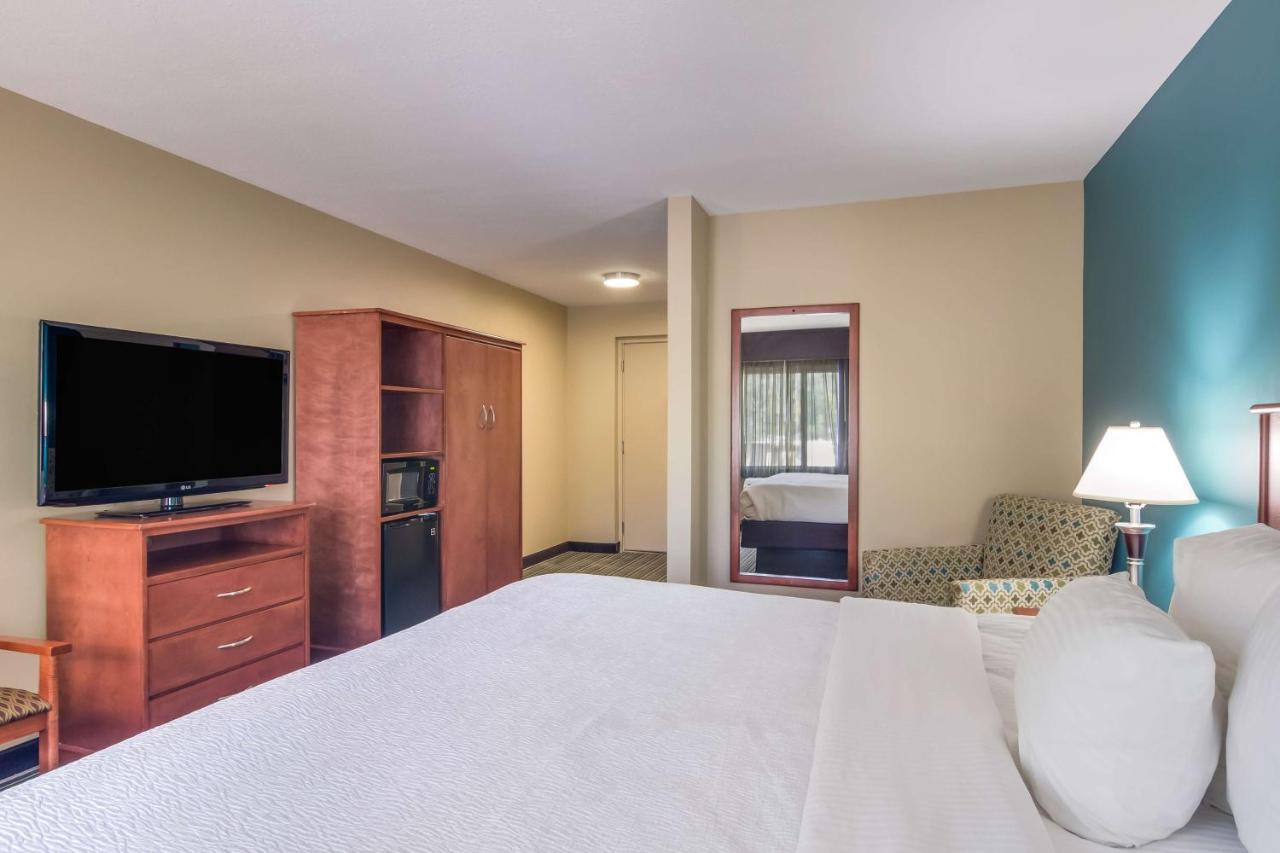 Best Western Plus Τράβερς Σίτι Εξωτερικό φωτογραφία